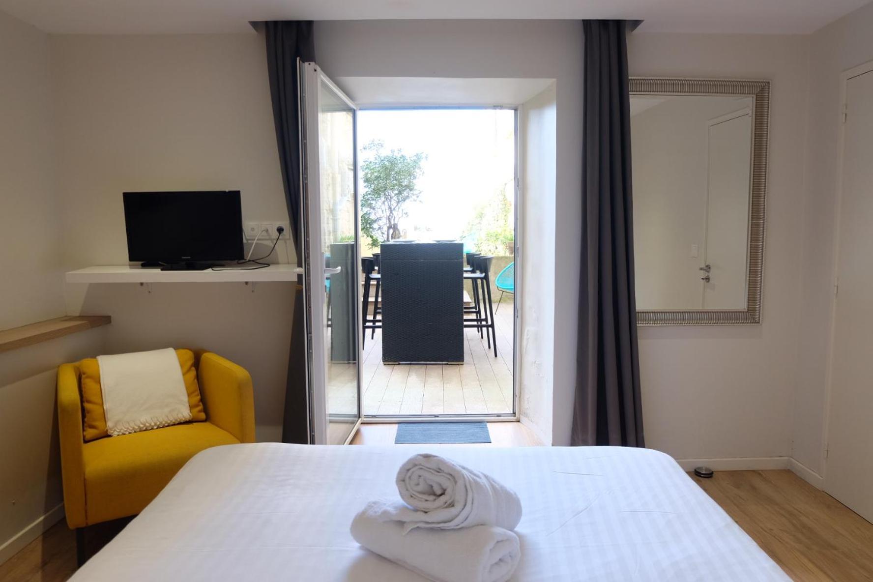 Magnifique Appartement Avec Terrasse, Parking Et Vue Sur L'Ocean Pour 5 Биариц Екстериор снимка