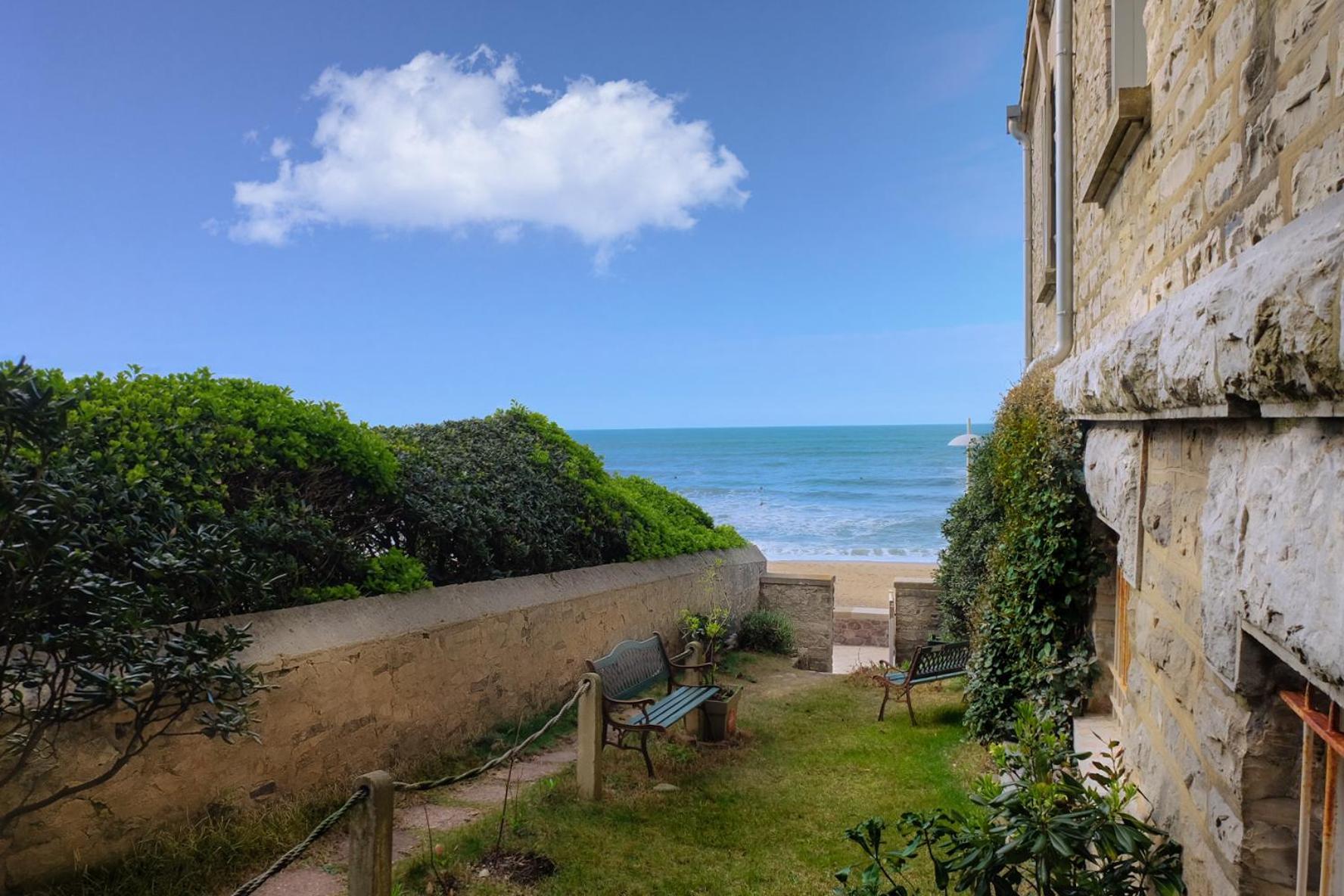Magnifique Appartement Avec Terrasse, Parking Et Vue Sur L'Ocean Pour 5 Биариц Екстериор снимка
